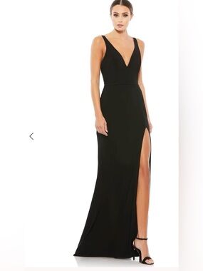 NWT Ieena for Mac Duggal Black Plunge V-Neck Open Back Gown Size 10